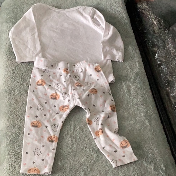 My first Halloween Lila and Jack long sleeve embroidered onesie and pants - Picture 6 of 9